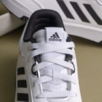 Image de Chaussure Adidas Tensaur Sport Training Unisexe  - Original Algérie SPORTIFY.DZ